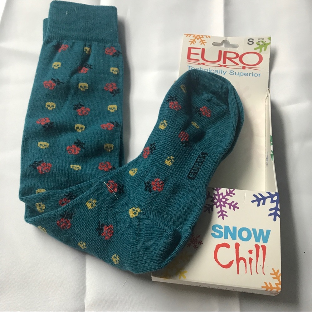 Skulls & Roses knee high Socks
